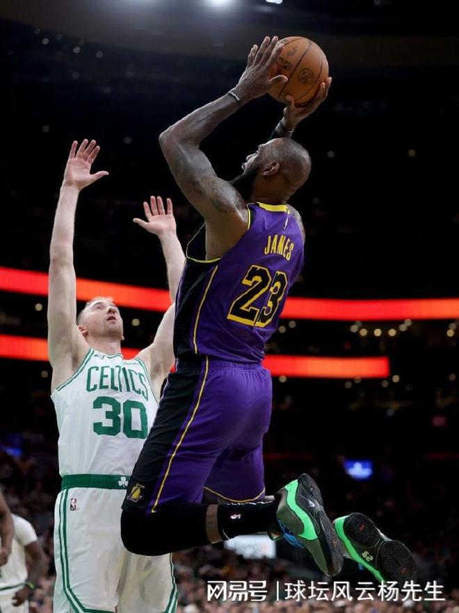 开云体育-关于塔图姆连续十场比赛得分超过战术调整，湖人挑战极限！的信息