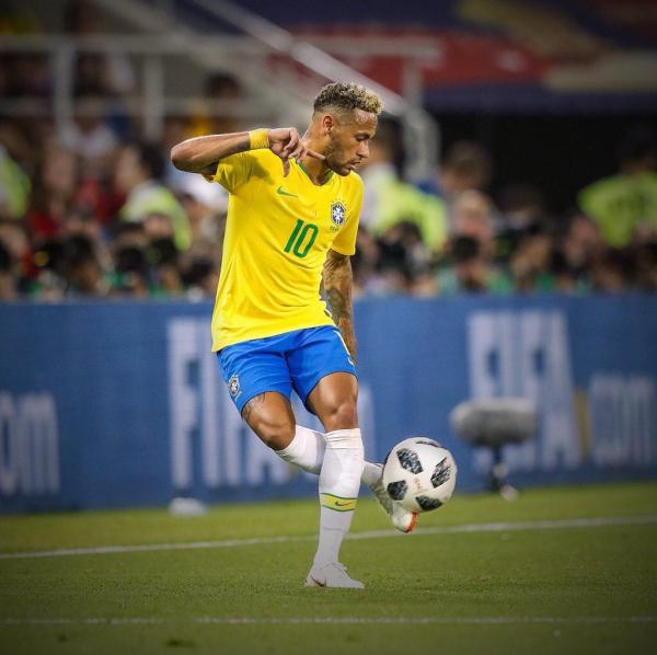 开云体育-包含内马尔爆冷击败TES，比分优势明显引爆全场！的词条